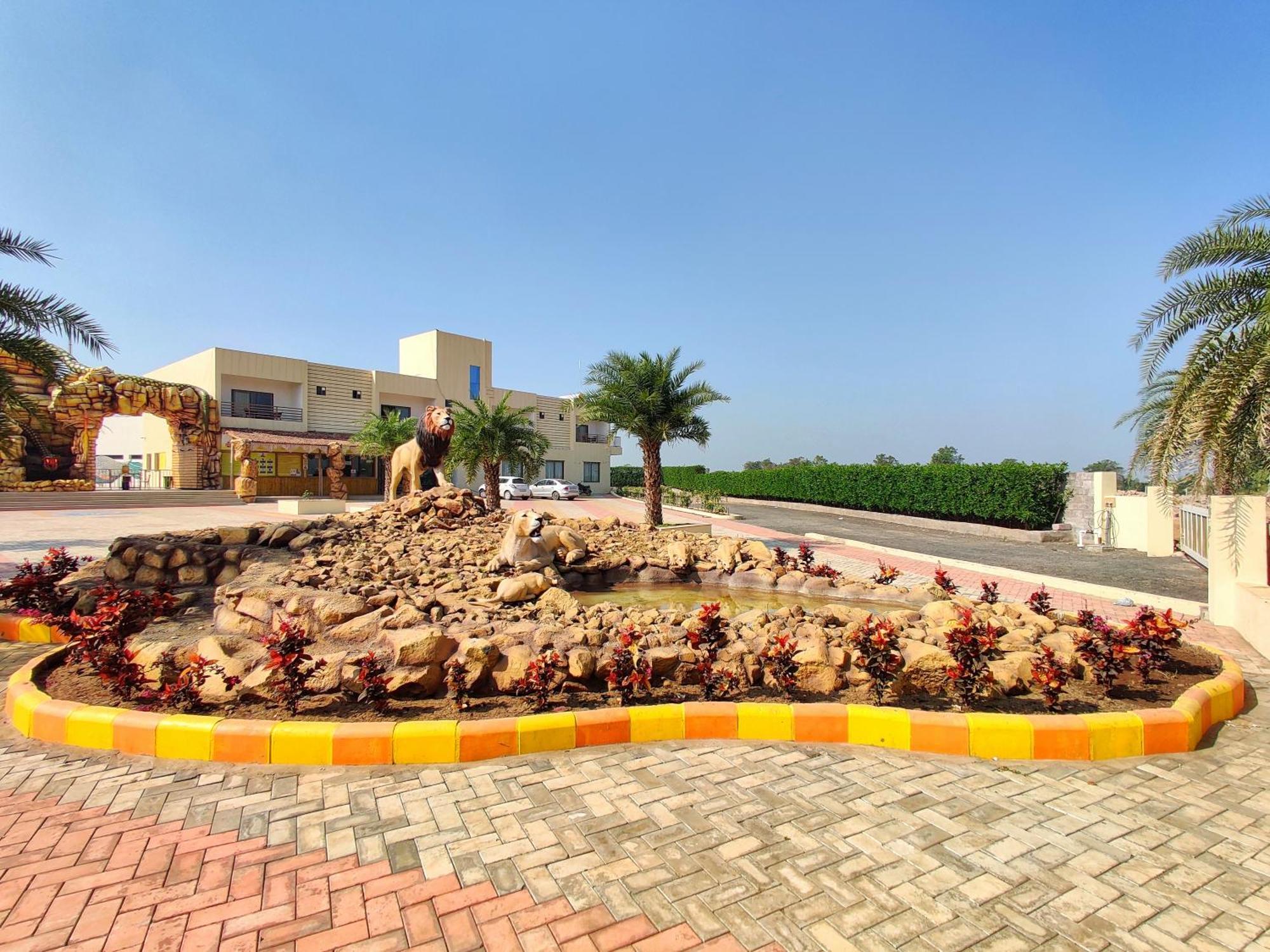 Wet N Wild Water Park & Resort Mendarda Exterior foto