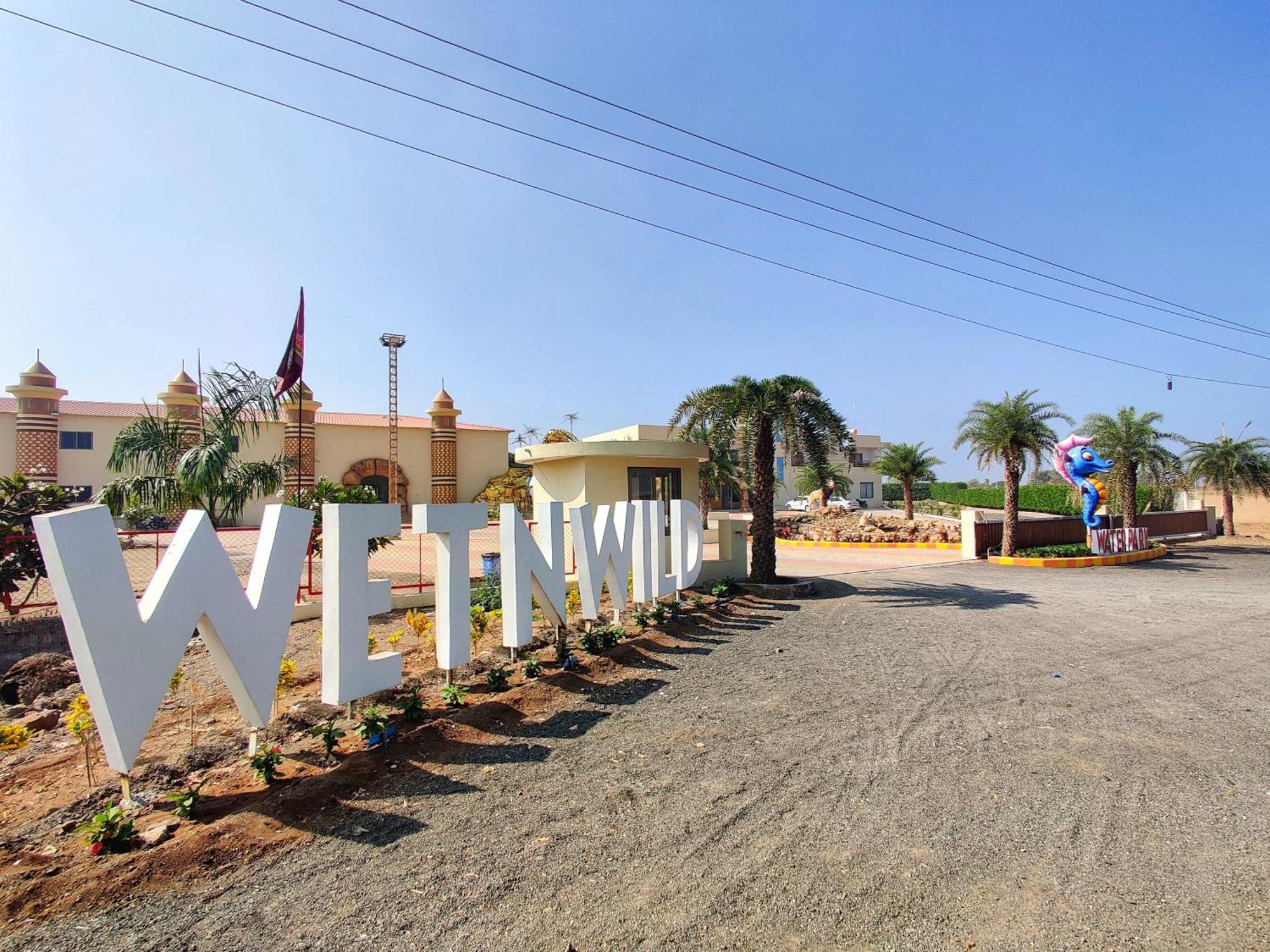 Wet N Wild Water Park & Resort Mendarda Exterior foto