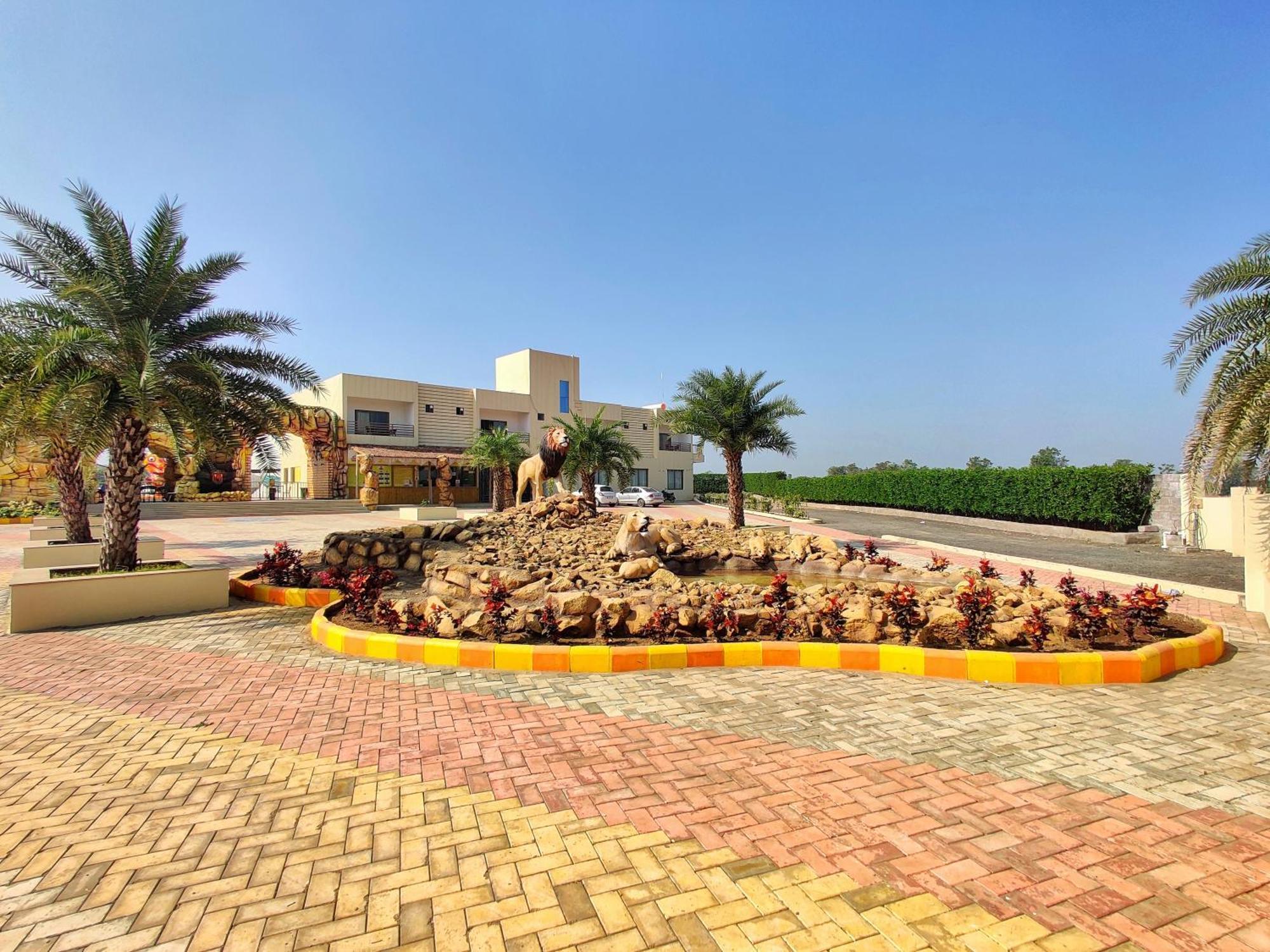 Wet N Wild Water Park & Resort Mendarda Exterior foto